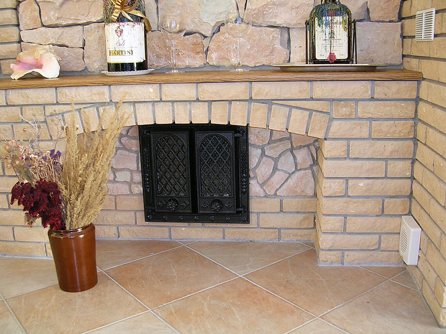 Photo Description Text